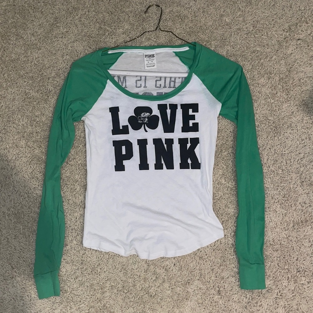PINK/VS Lucky Green Kansas JayHawks Shirt